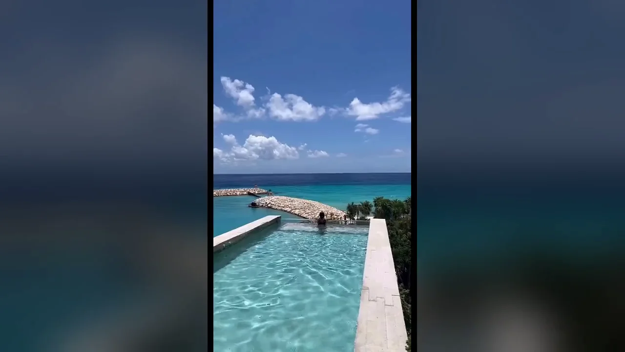 Piscina infinita